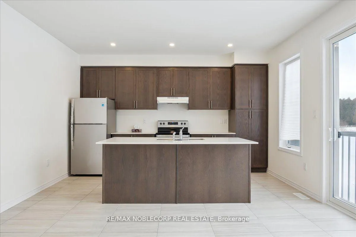 Photo 12 of 27 Abby Drive W, Wasaga Beach — HOMEH