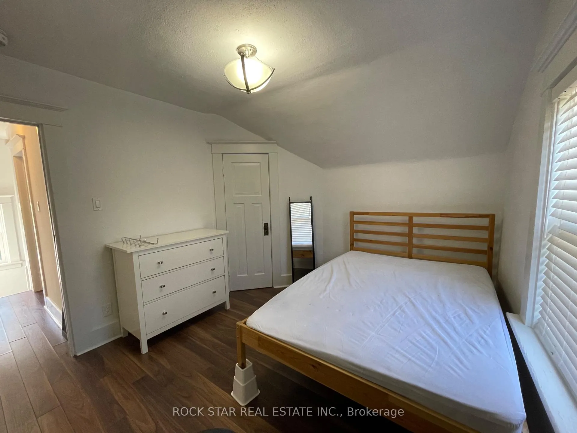 Photo 12 of 59 Laurel Street, Waterloo, Downtown Waterloo — HOMEH
