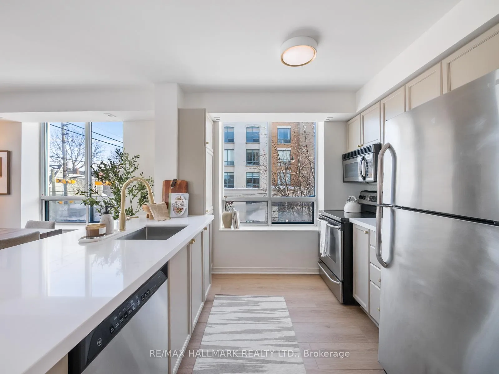 Photo 7 of Unit 211, 1765 Queen Street E, Toronto, The Beaches — HOMEH