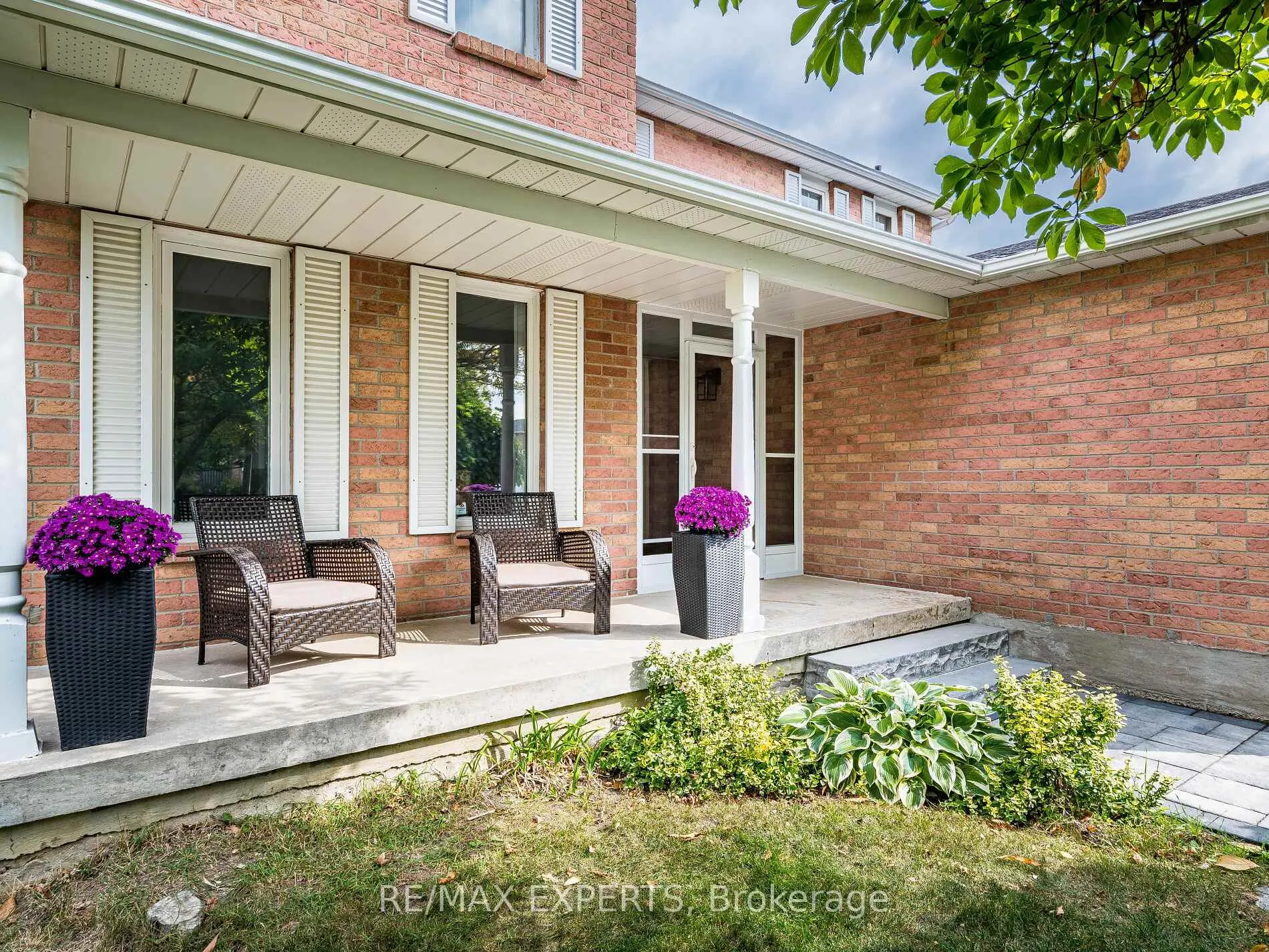 Photo 7 of 31 Mccabe Crescent, Caledon, Bolton North — HOMEH