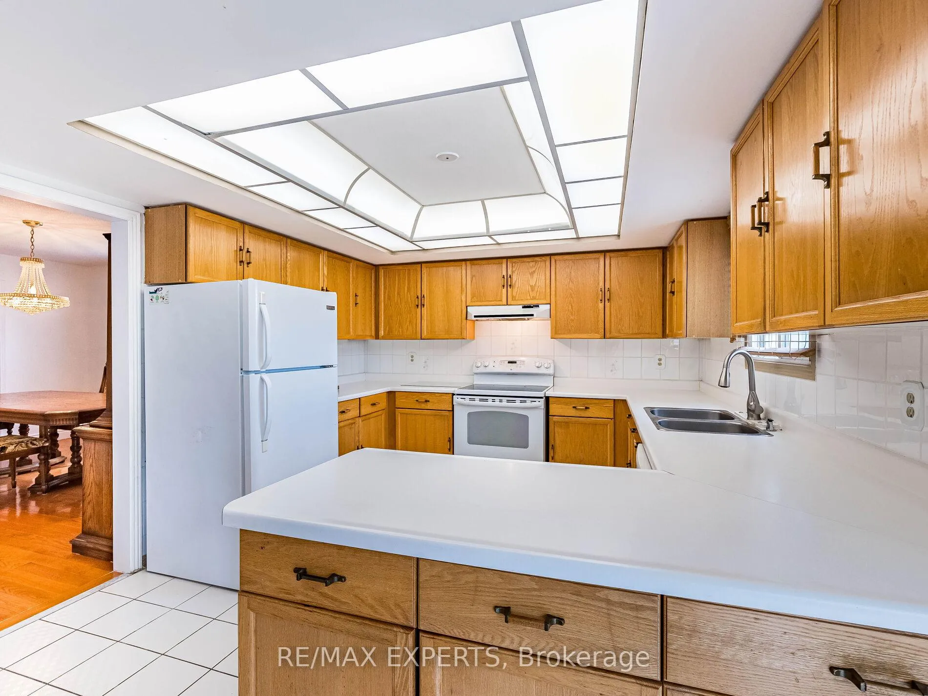 Photo 20 of 31 Mccabe Crescent, Caledon, Bolton North — HOMEH