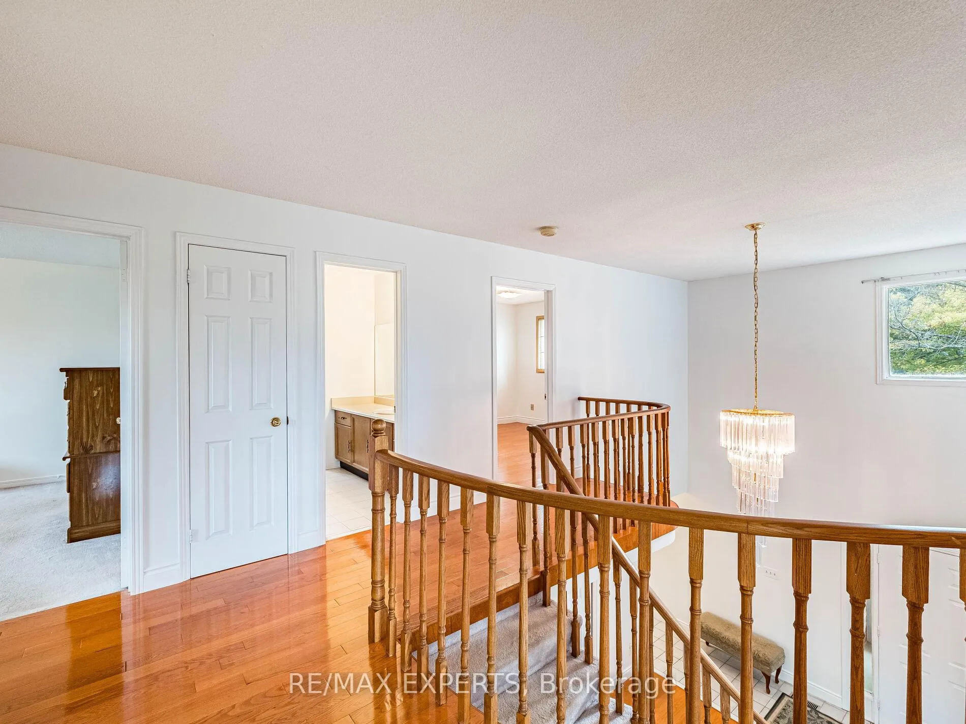 Photo 26 of 31 Mccabe Crescent, Caledon, Bolton North — HOMEH