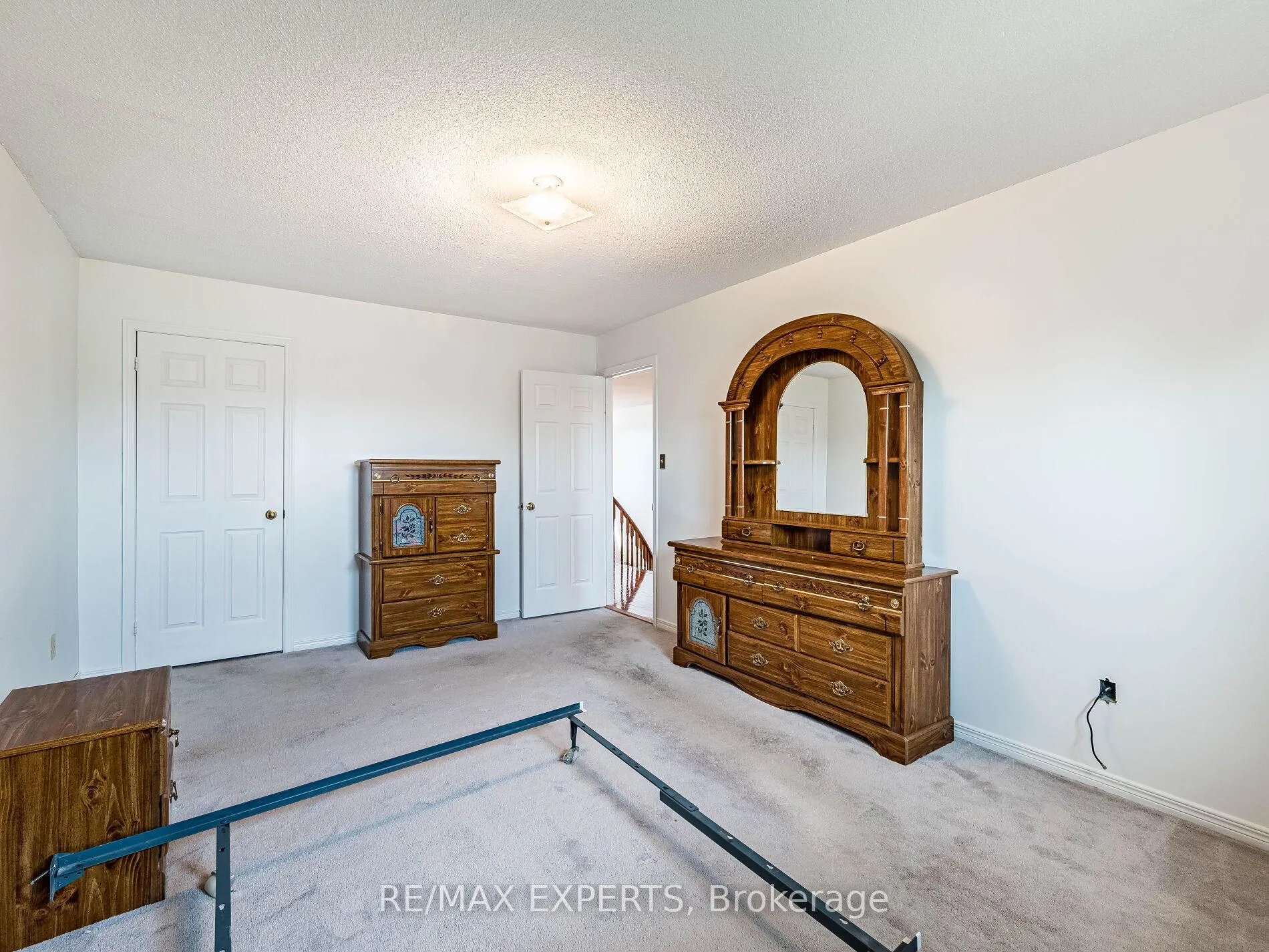 Photo 34 of 31 Mccabe Crescent, Caledon, Bolton North — HOMEH