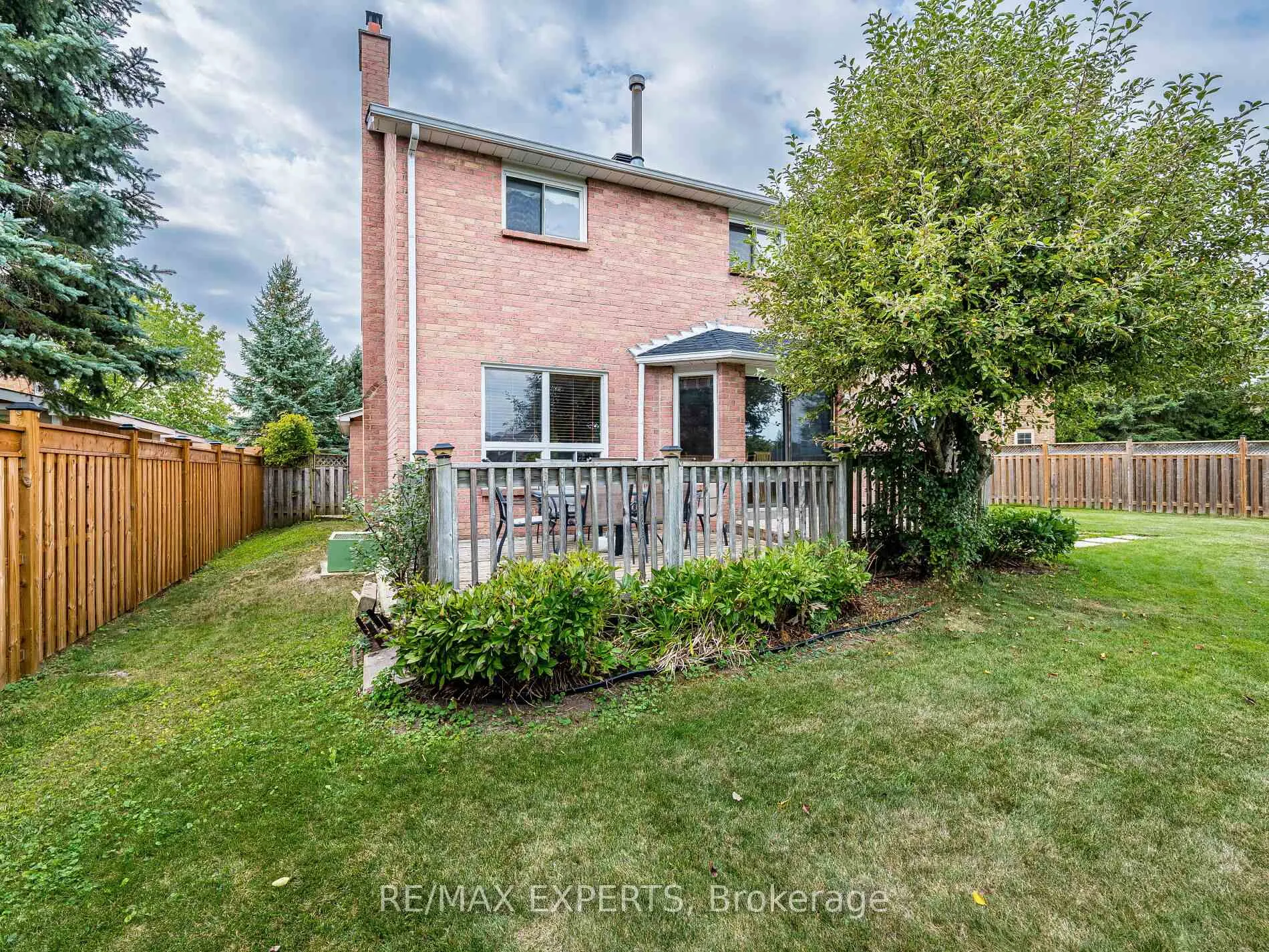 Photo 40 of 31 Mccabe Crescent, Caledon, Bolton North — HOMEH
