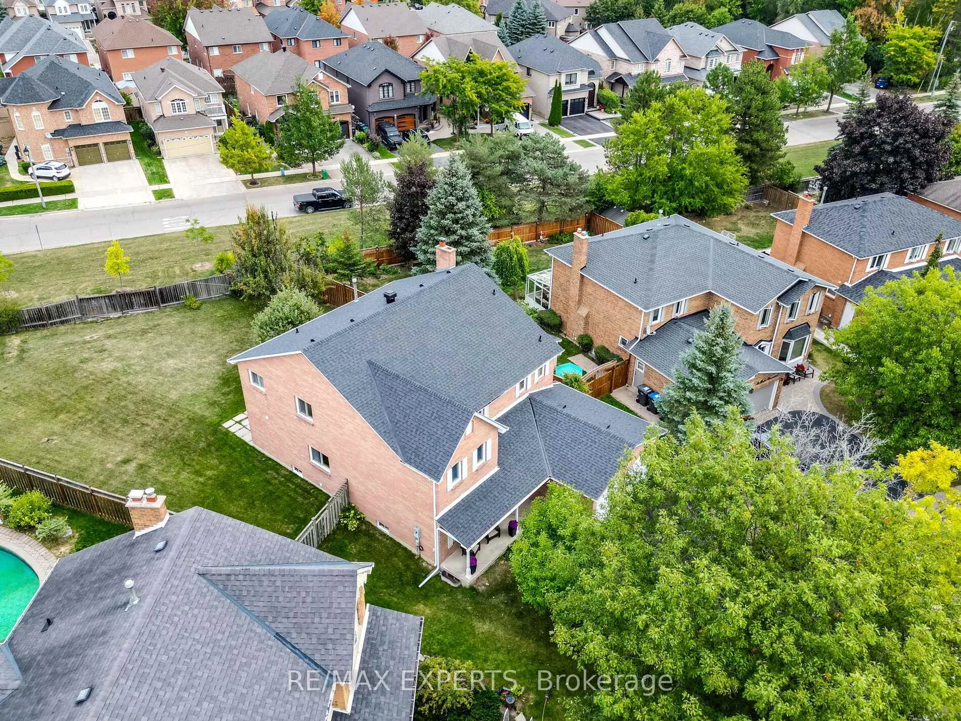 Photo 42 of 31 Mccabe Crescent, Caledon, Bolton North — HOMEH