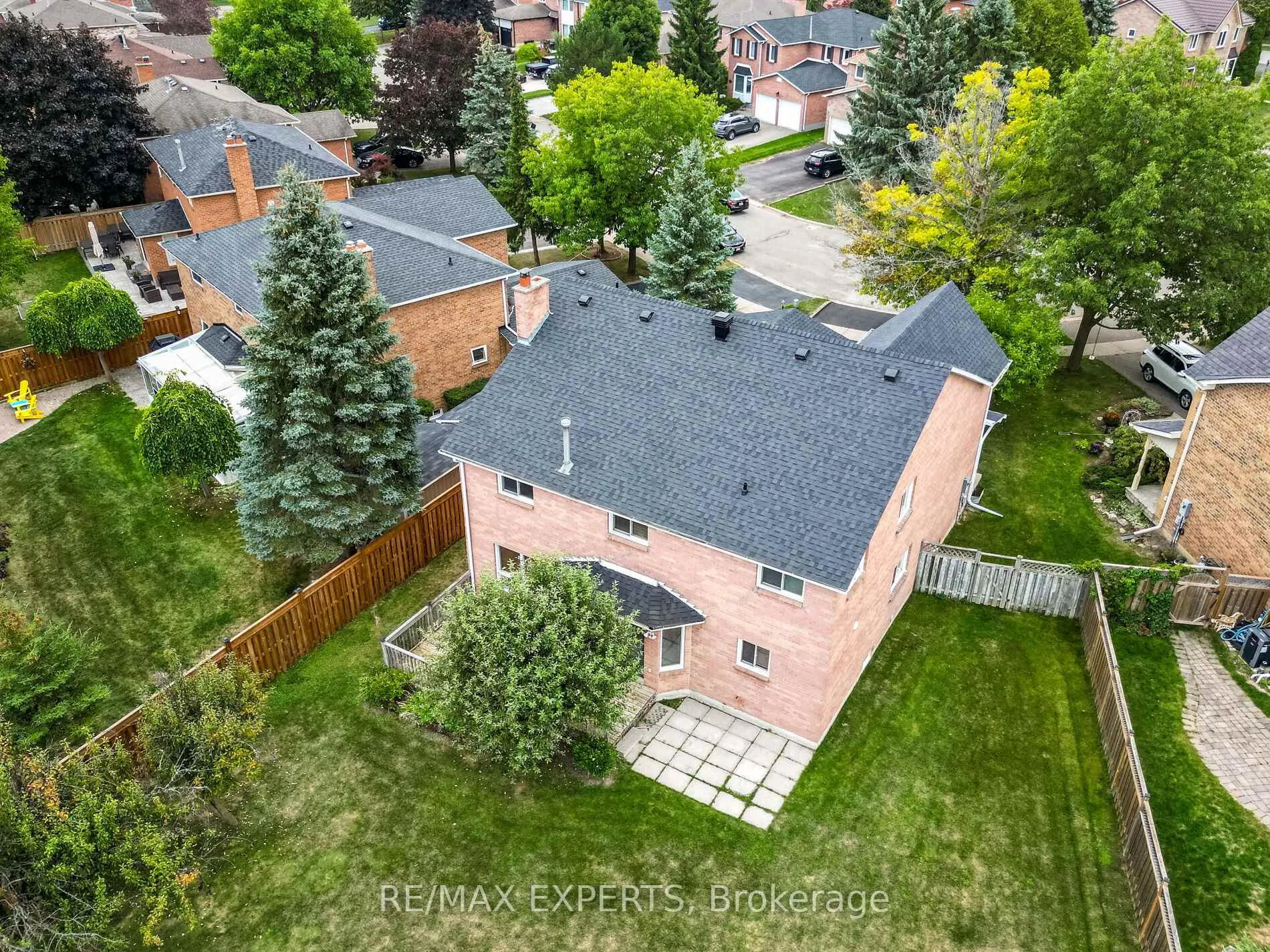 Photo 45 of 31 Mccabe Crescent, Caledon, Bolton North — HOMEH