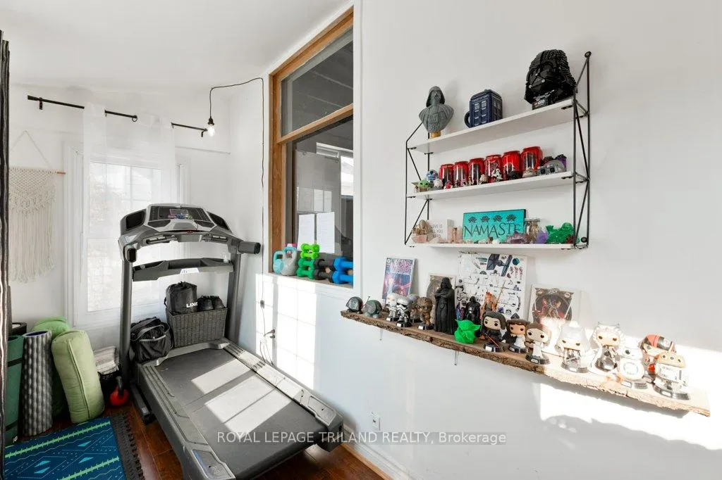 Photo 5 of 80 Edward Street, St. Thomas — HOMEH