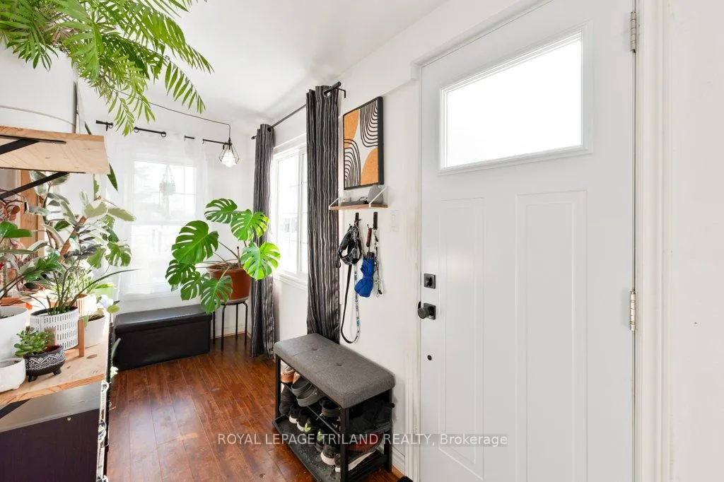 Photo 6 of 80 Edward Street, St. Thomas — HOMEH