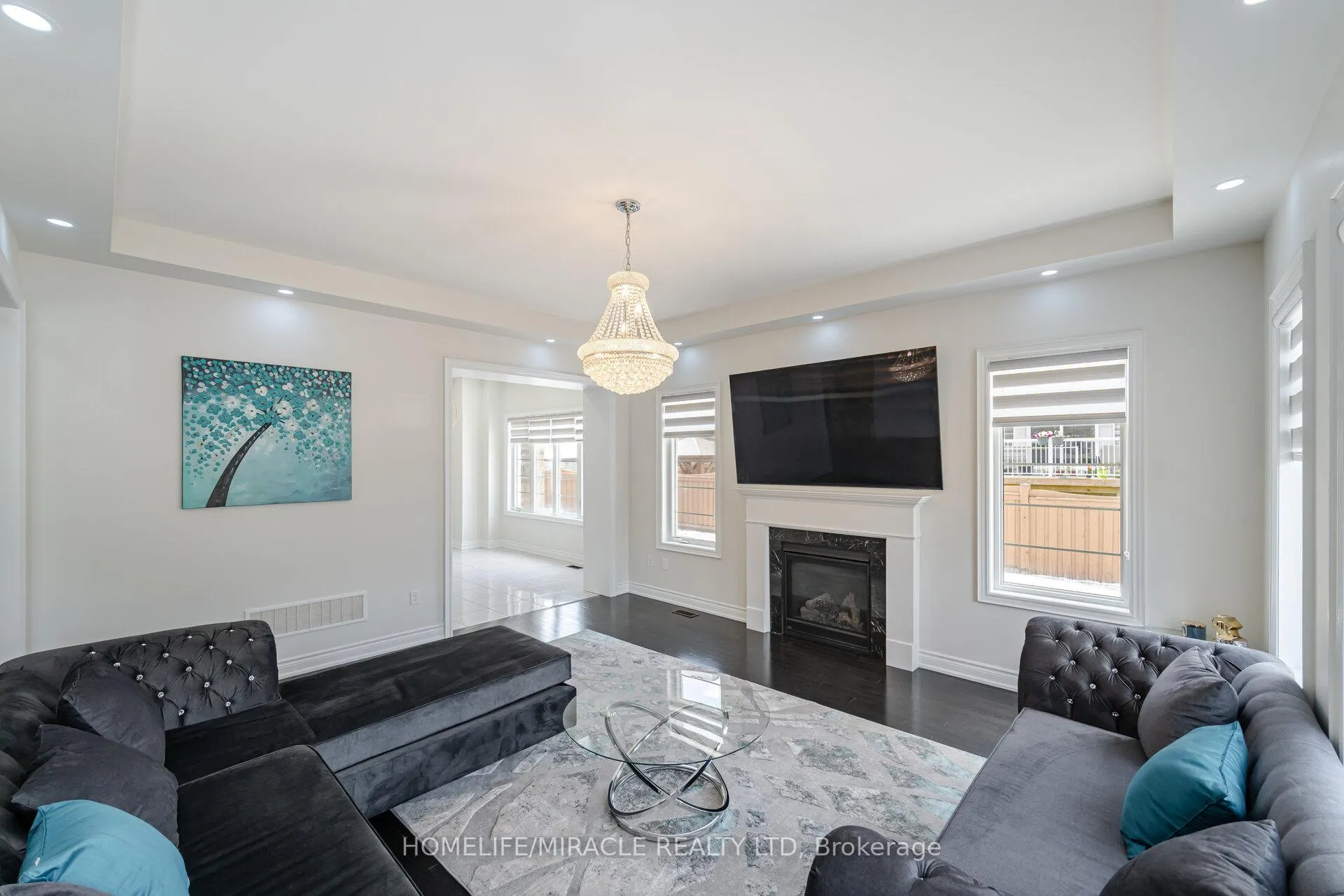 Photo 10 of 20 Elderbridge Road, Brampton, Toronto Gore Rural Estate — HOMEH