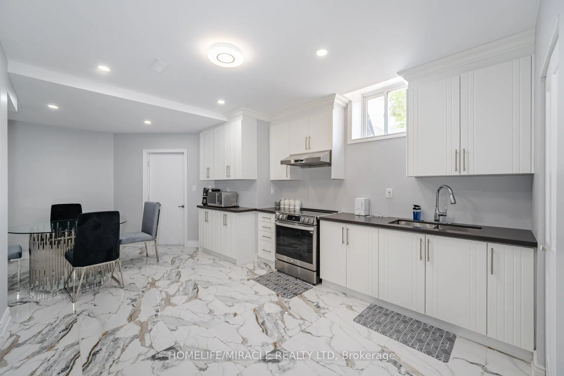 Photo 32 of 20 Elderbridge Road, Brampton, Toronto Gore Rural Estate — HOMEH