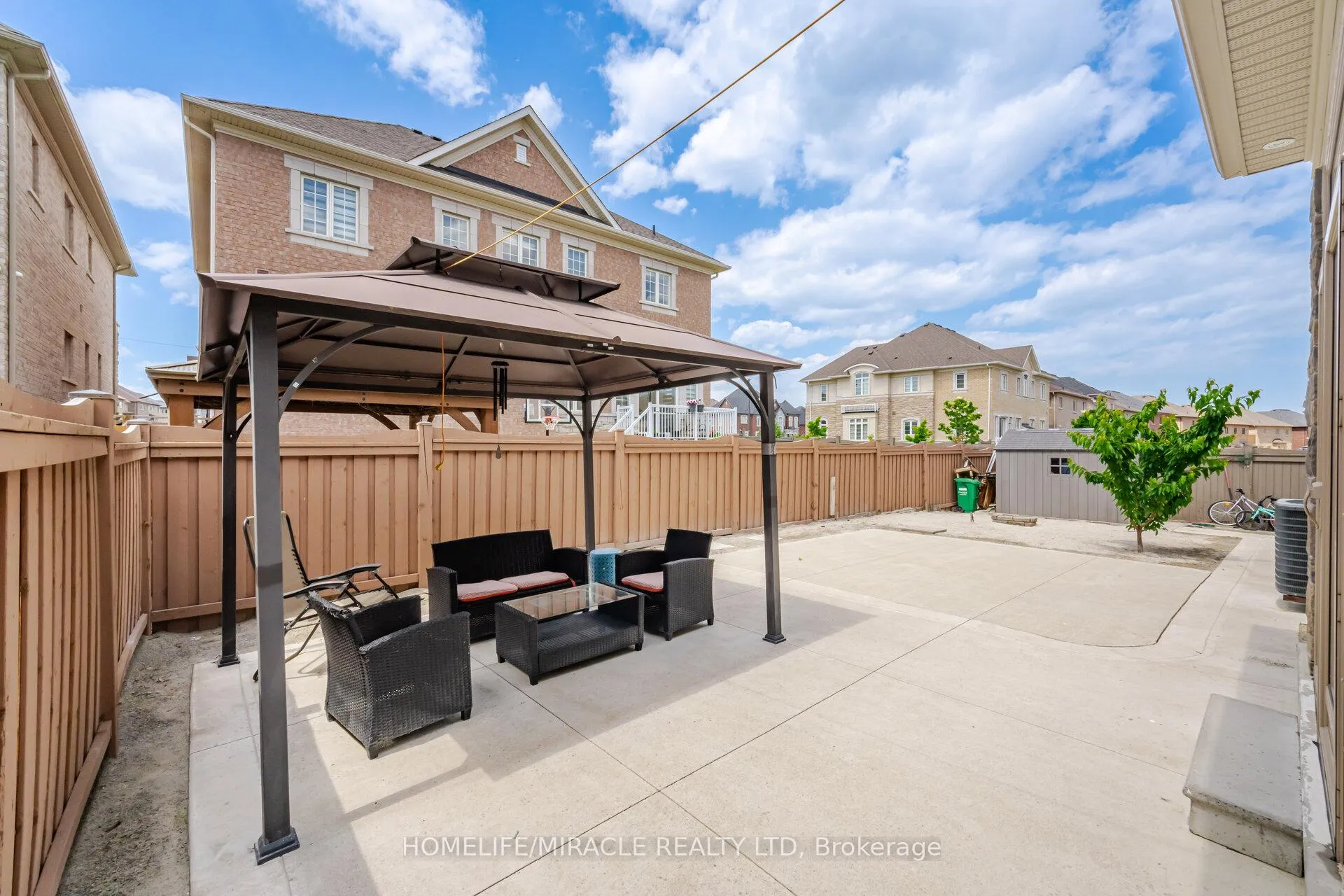 Photo 38 of 20 Elderbridge Road, Brampton, Toronto Gore Rural Estate — HOMEH