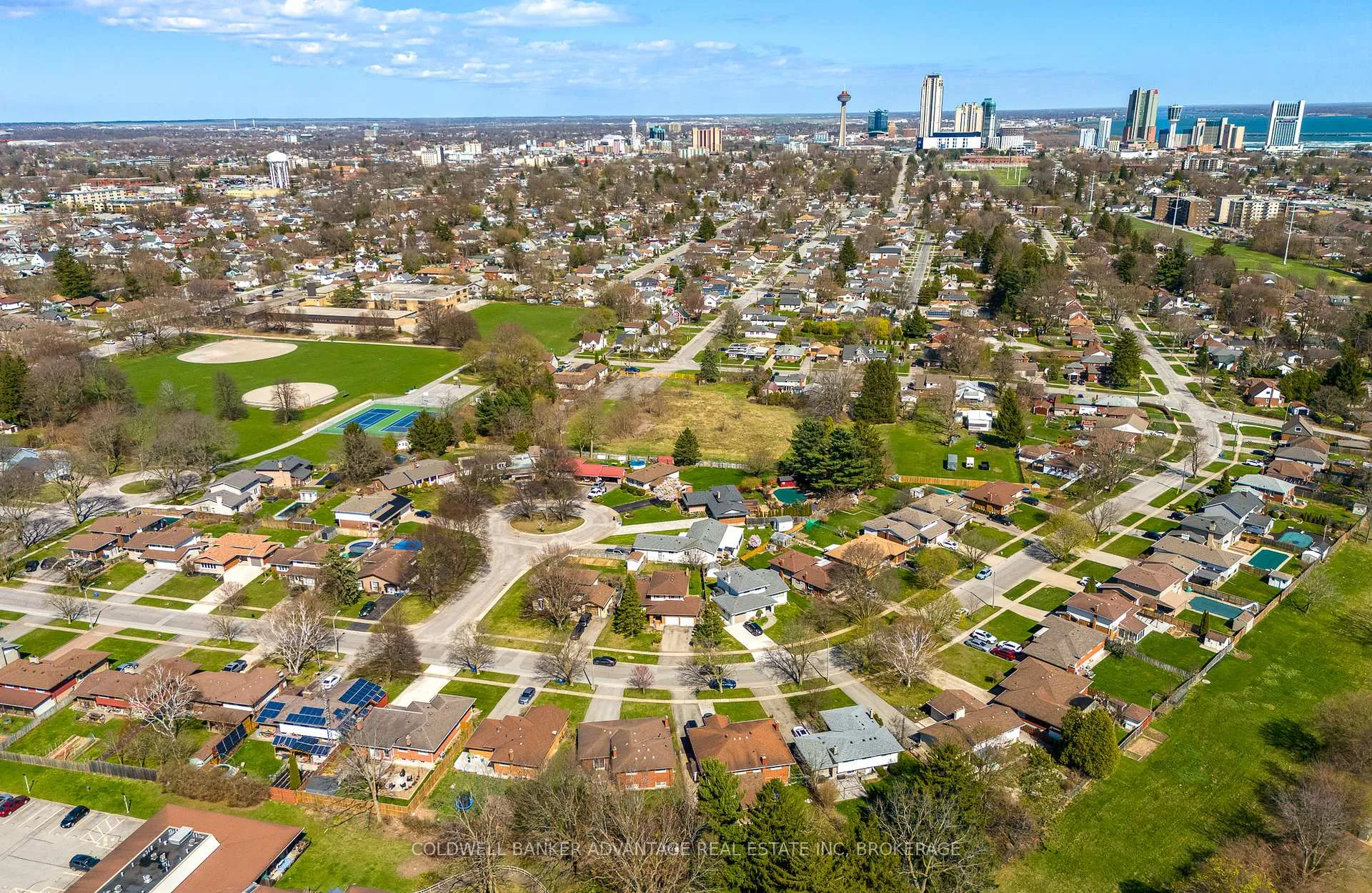 Photo 12 of 6808 Corwin Crescent, Niagara Falls, Dorchester — HOMEH