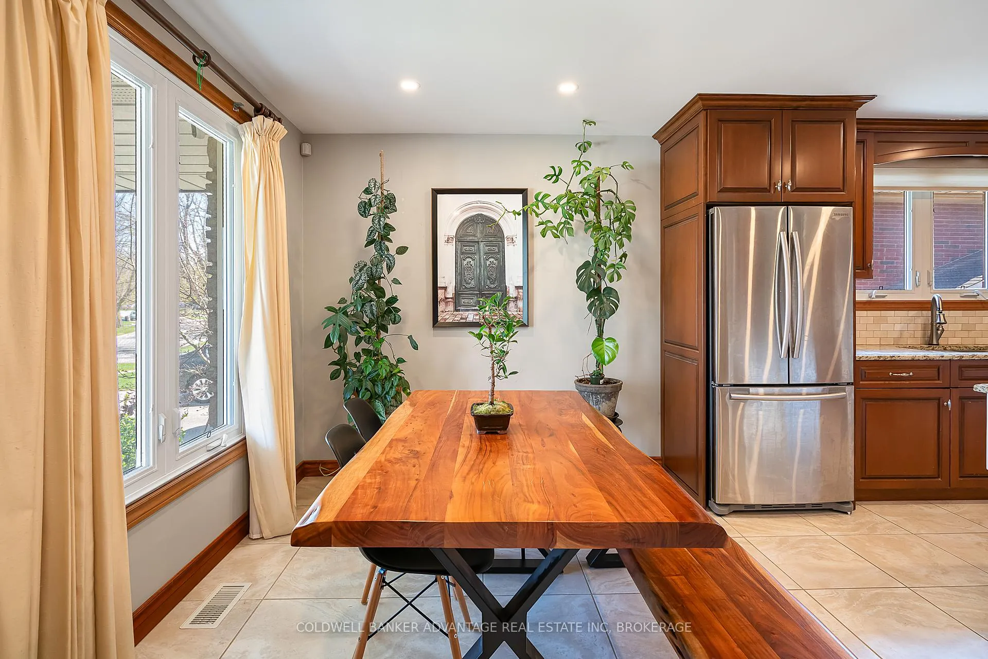 Photo 14 of 6808 Corwin Crescent, Niagara Falls, Dorchester — HOMEH