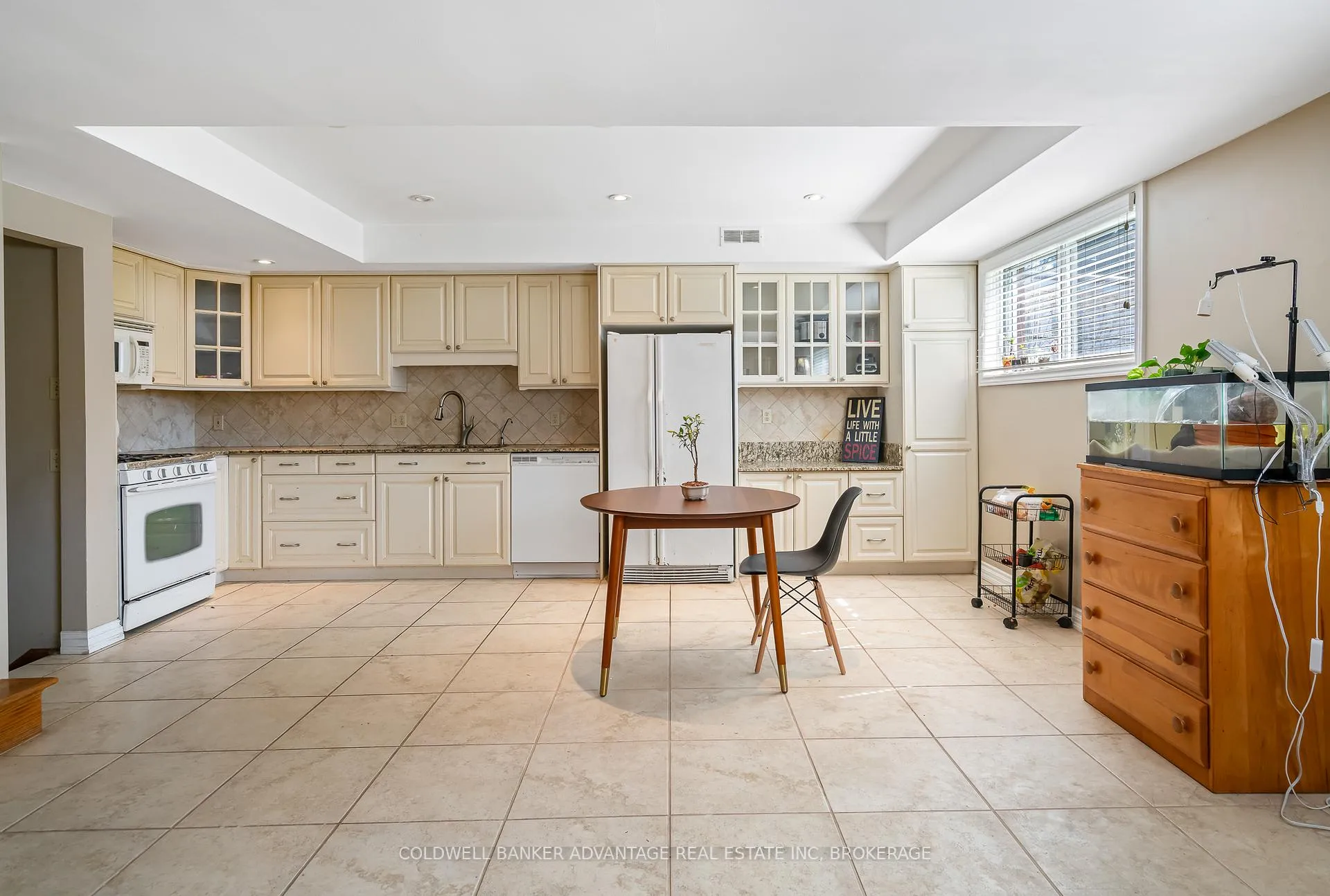 Photo 32 of 6808 Corwin Crescent, Niagara Falls, Dorchester — HOMEH