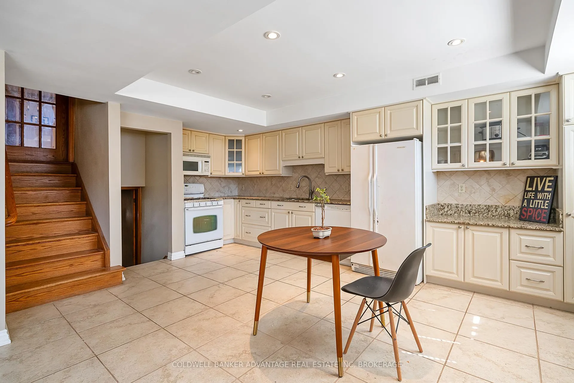 Photo 33 of 6808 Corwin Crescent, Niagara Falls, Dorchester — HOMEH