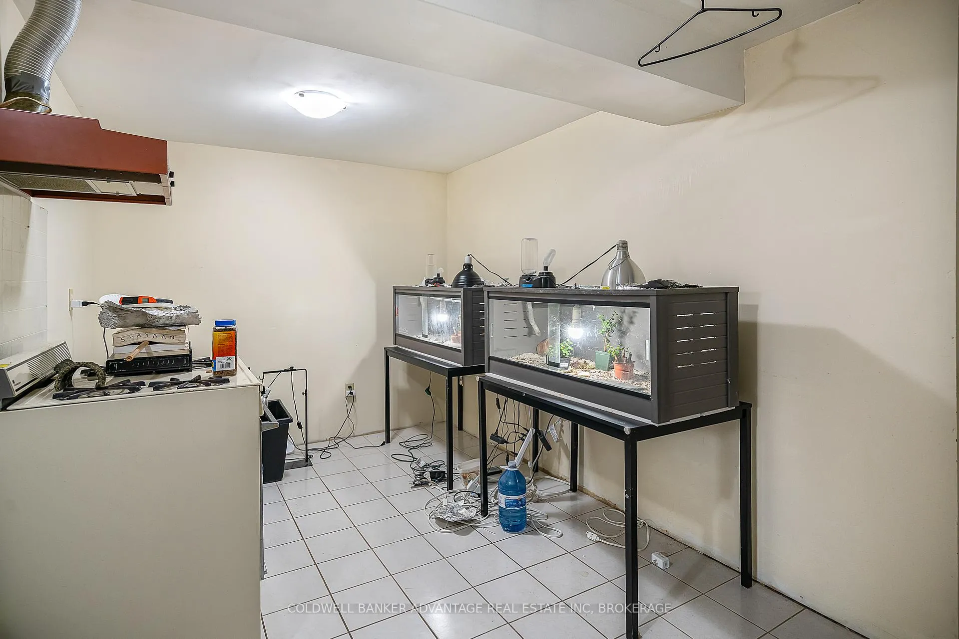 Photo 39 of 6808 Corwin Crescent, Niagara Falls, Dorchester — HOMEH