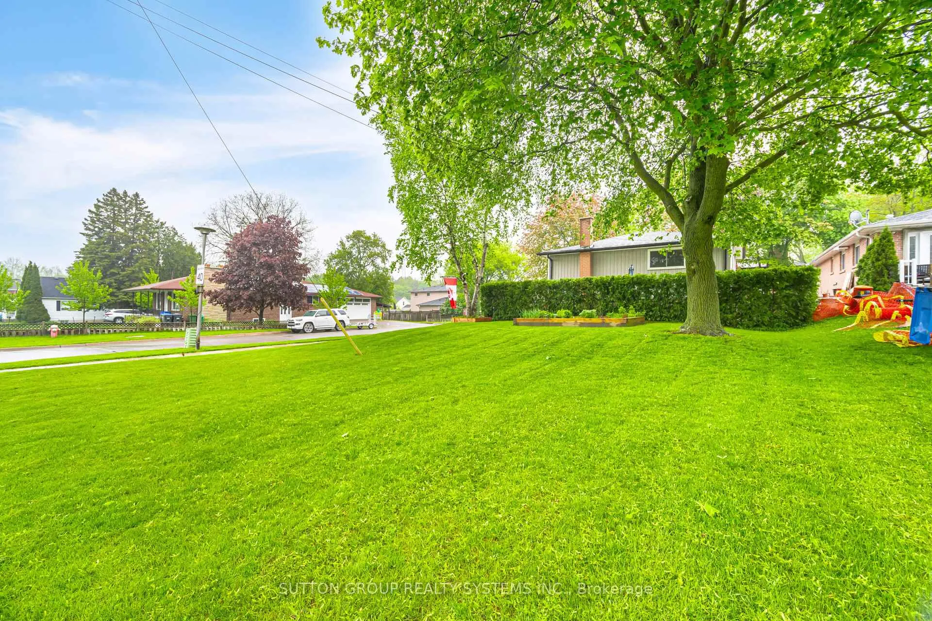 Photo 6 of 175 Connaught Crescent, Caledon, Bolton West — HOMEH