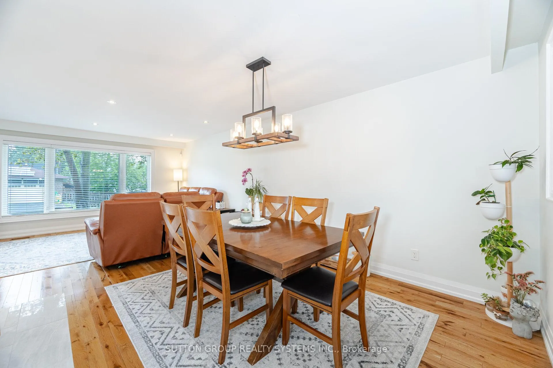 Photo 15 of 175 Connaught Crescent, Caledon, Bolton West — HOMEH