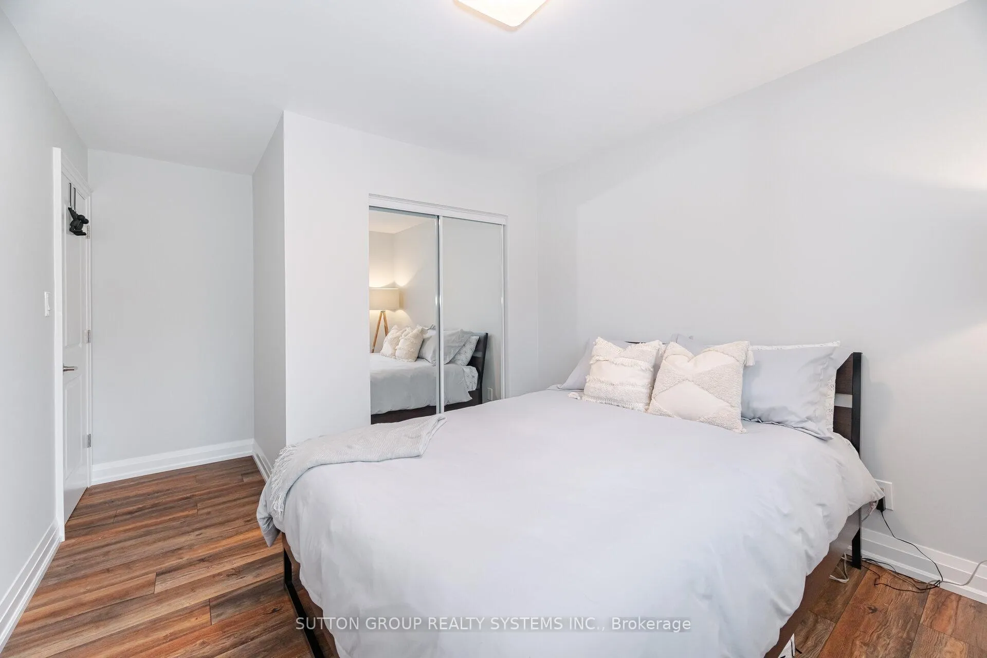 Photo 28 of 175 Connaught Crescent, Caledon, Bolton West — HOMEH
