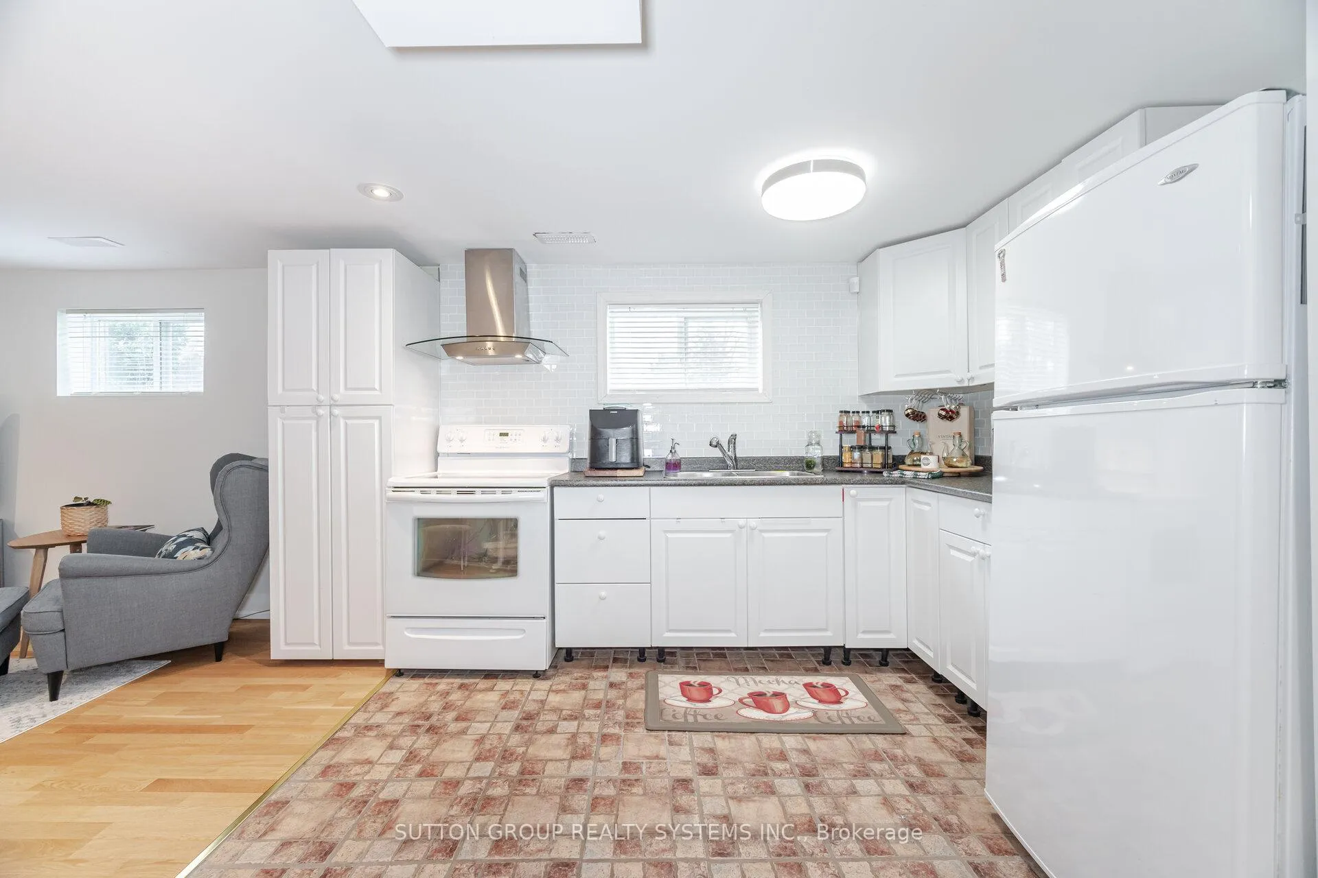 Photo 32 of 175 Connaught Crescent, Caledon, Bolton West — HOMEH