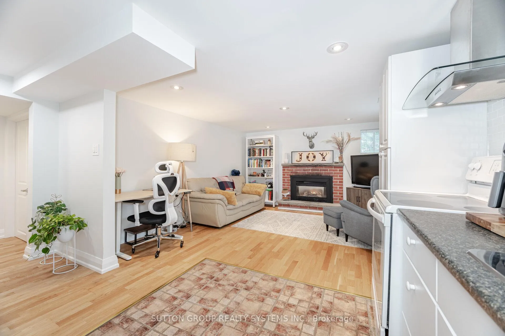 Photo 33 of 175 Connaught Crescent, Caledon, Bolton West — HOMEH