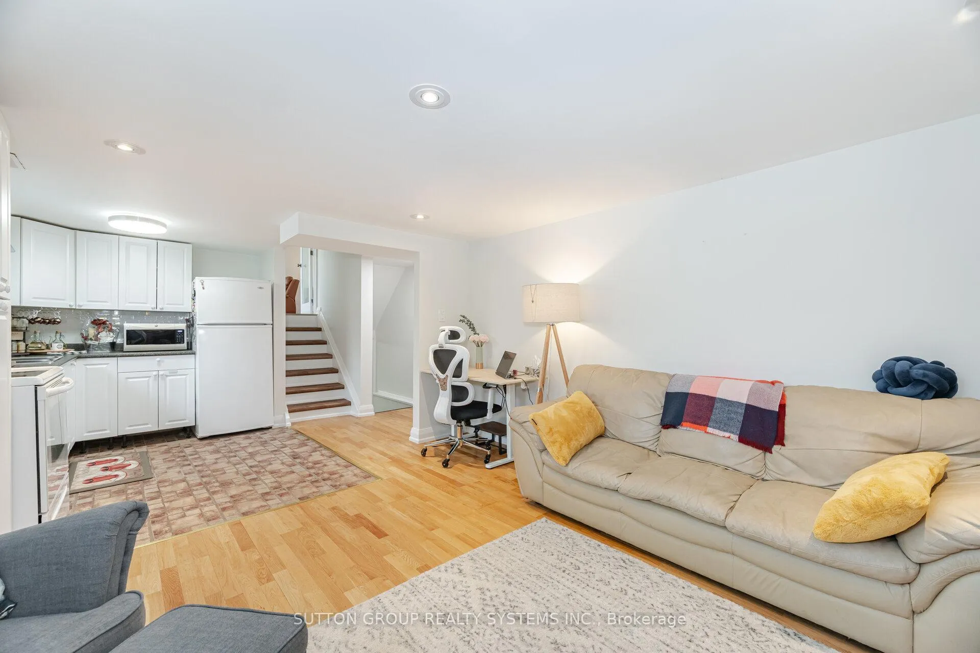 Photo 36 of 175 Connaught Crescent, Caledon, Bolton West — HOMEH