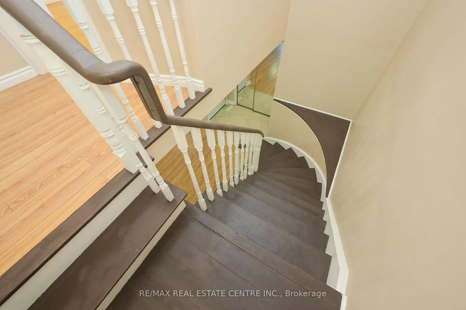 Photo 31 of 63 Candy Crescent, Brampton, Northwood Park — HOMEH
