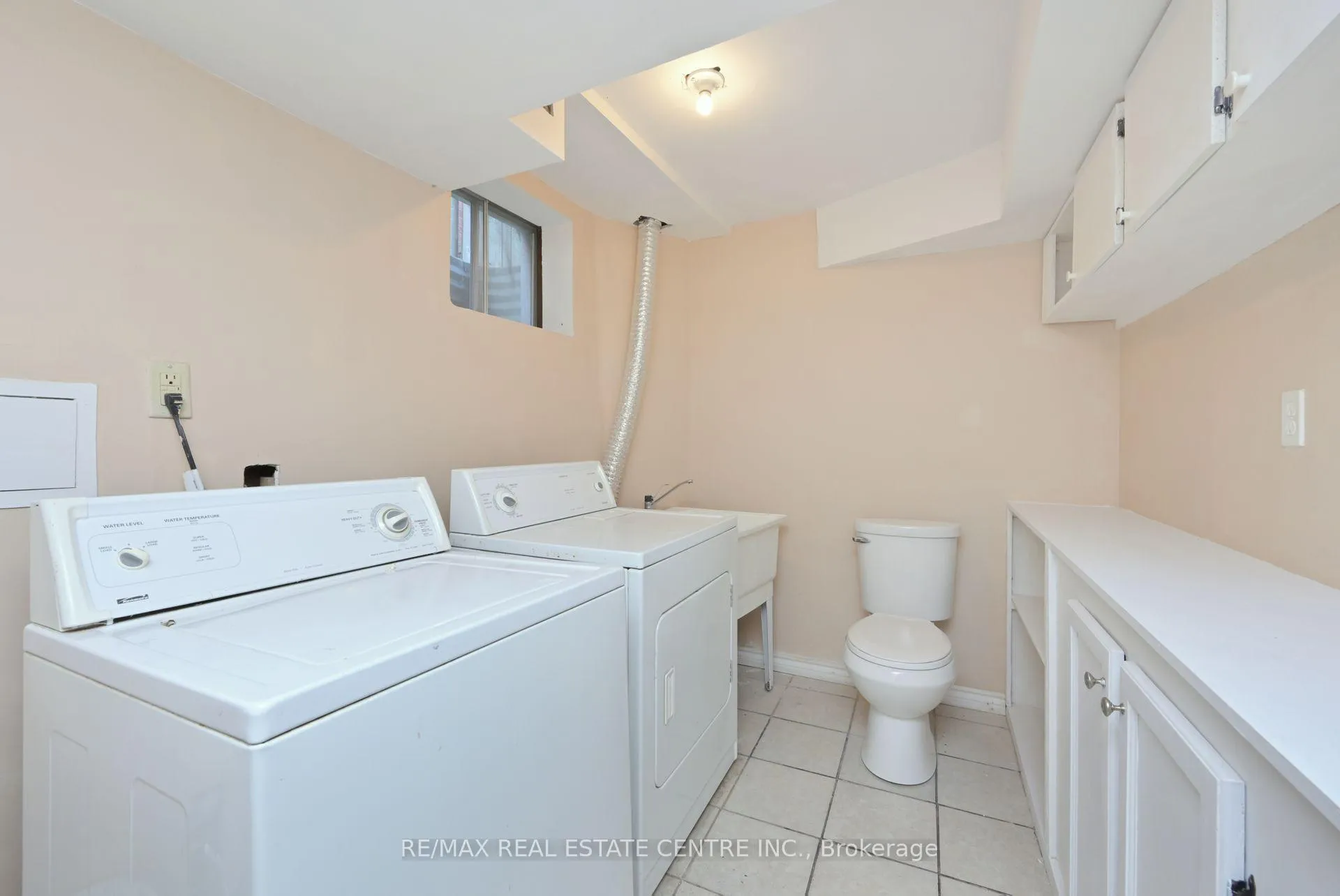 Photo 32 of 63 Candy Crescent, Brampton, Northwood Park — HOMEH