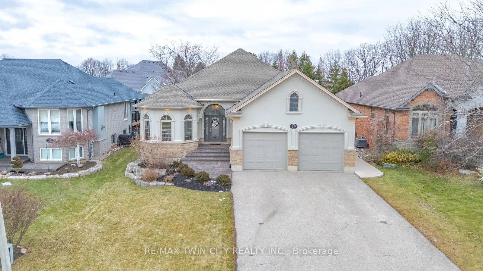 Photo 1 of 35 Long Lane, Brant, Paris — HOMEH