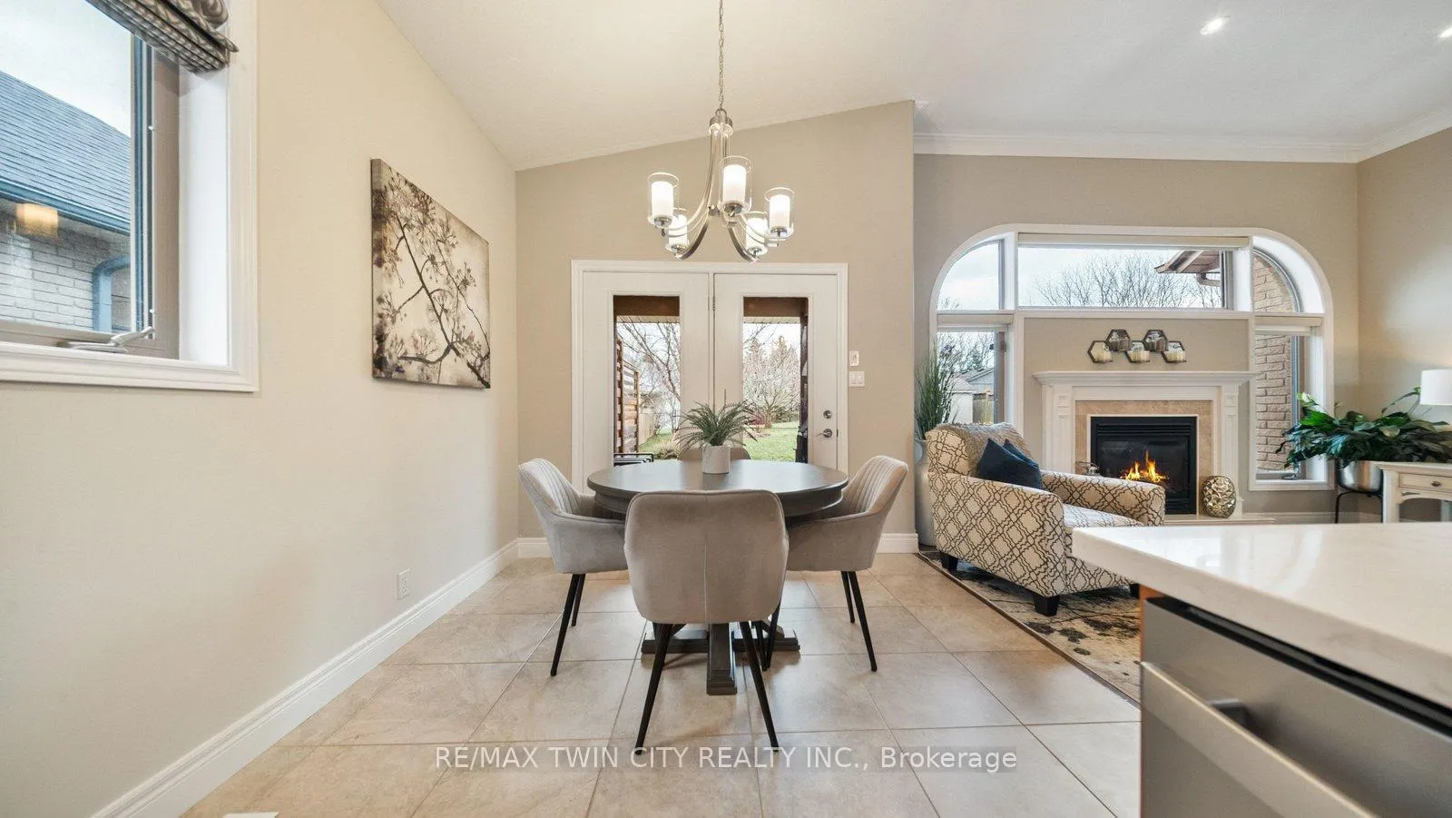 Photo 12 of 35 Long Lane, Brant, Paris — HOMEH