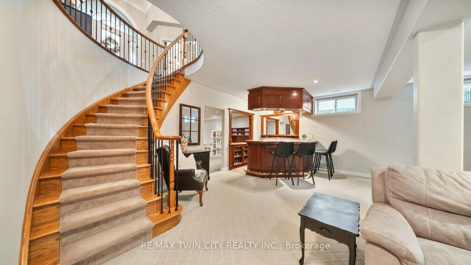 Photo 24 of 35 Long Lane, Brant, Paris — HOMEH