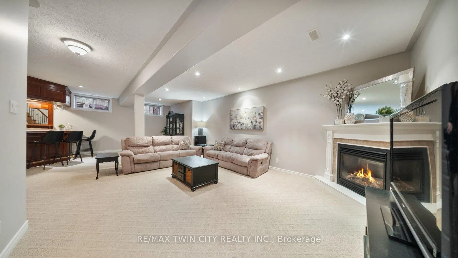 Photo 28 of 35 Long Lane, Brant, Paris — HOMEH