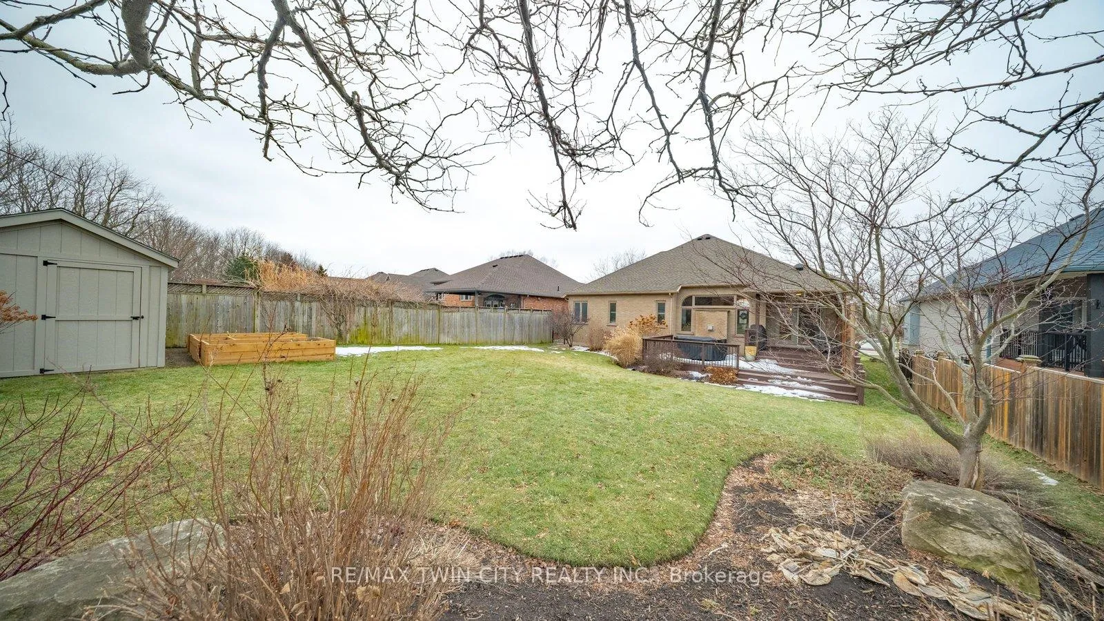 Photo 42 of 35 Long Lane, Brant, Paris — HOMEH