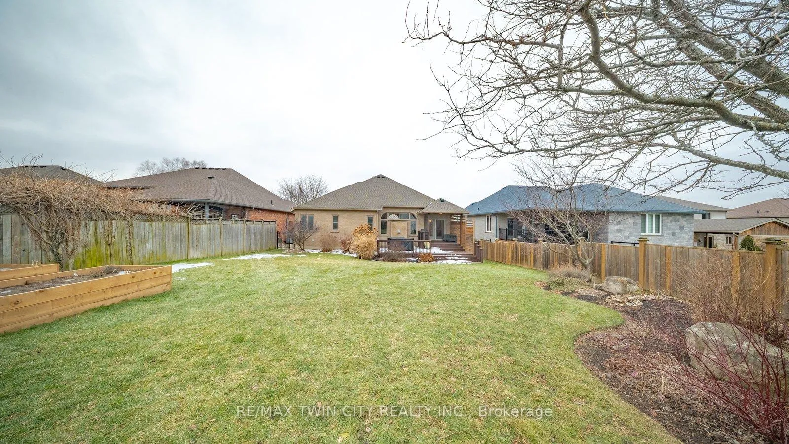 Photo 43 of 35 Long Lane, Brant, Paris — HOMEH