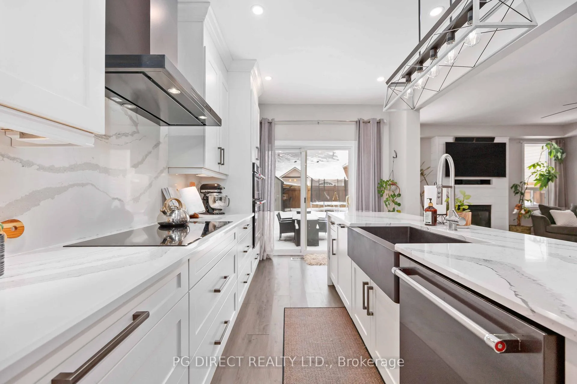 Photo 3 of 62 Kenilworth Crescent, Whitby, Brooklin — HOMEH