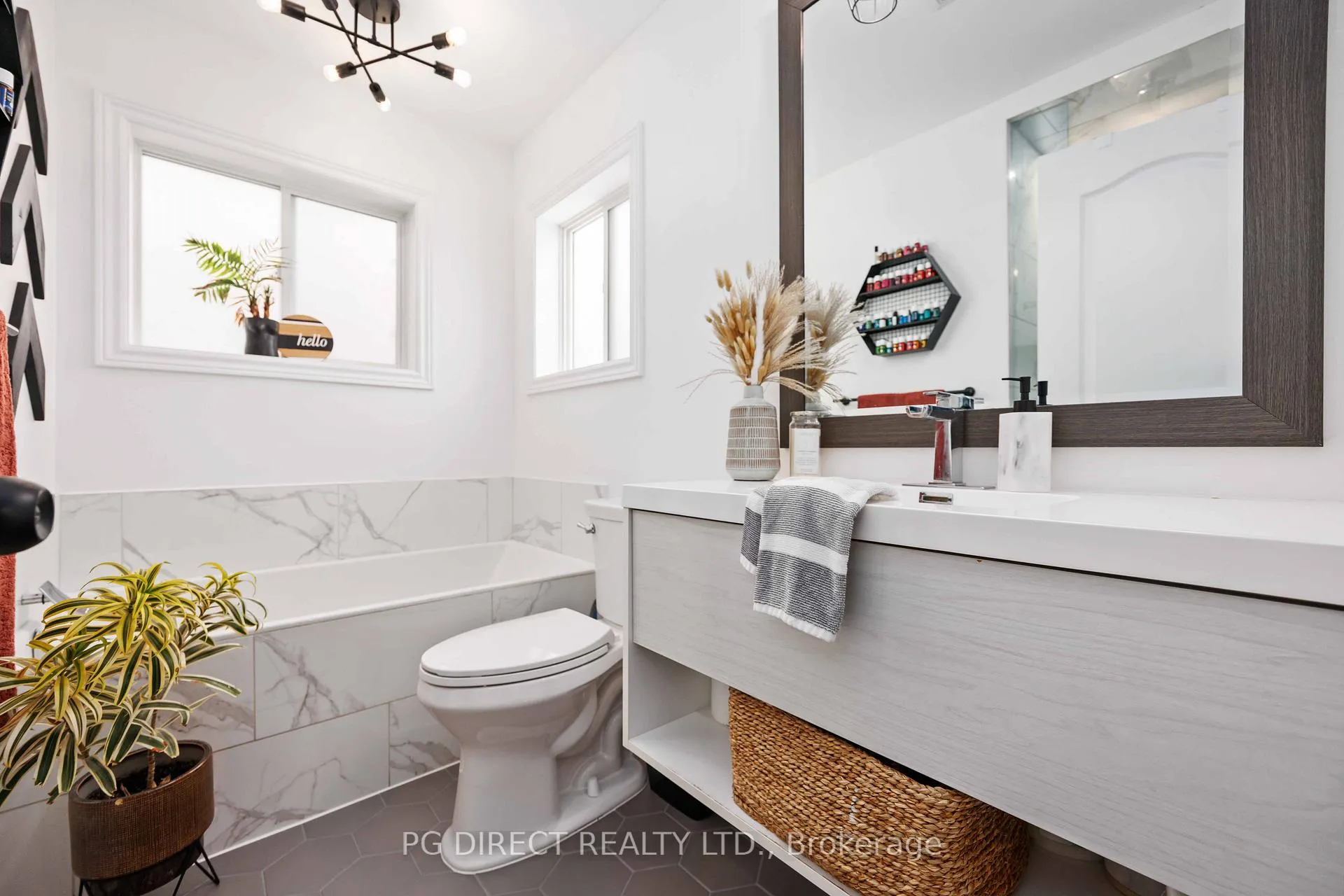 Photo 13 of 62 Kenilworth Crescent, Whitby, Brooklin — HOMEH