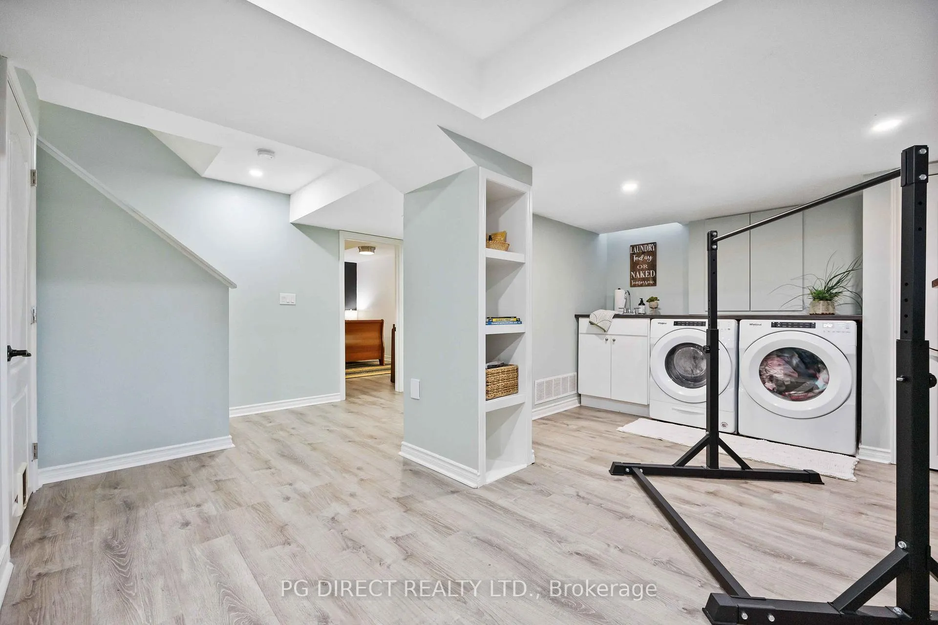 Photo 21 of 62 Kenilworth Crescent, Whitby, Brooklin — HOMEH