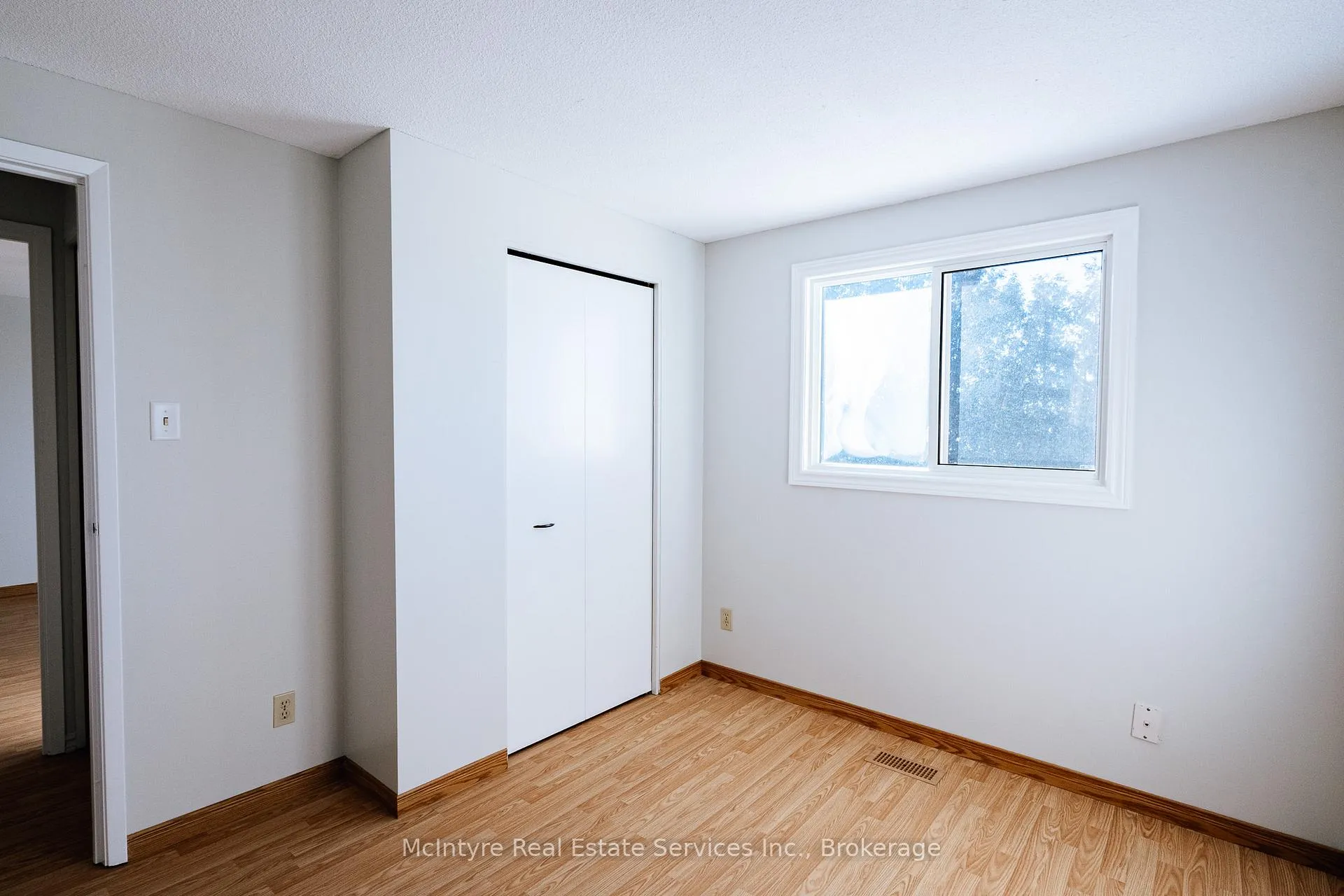 Photo 28 of 190 Broken Oak Crescent, Kitchener — HOMEH