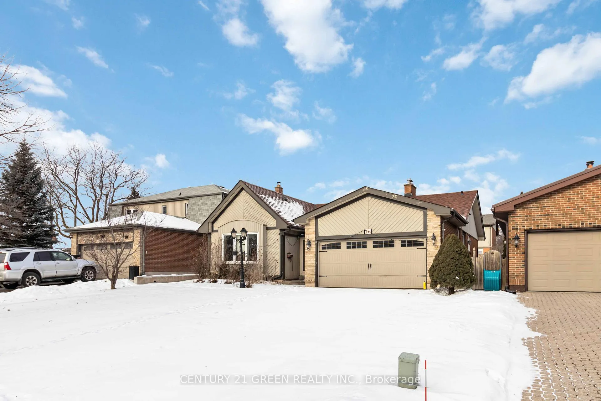 Photo 2 of 26 Milford Crescent, Brampton, Central Park — HOMEH