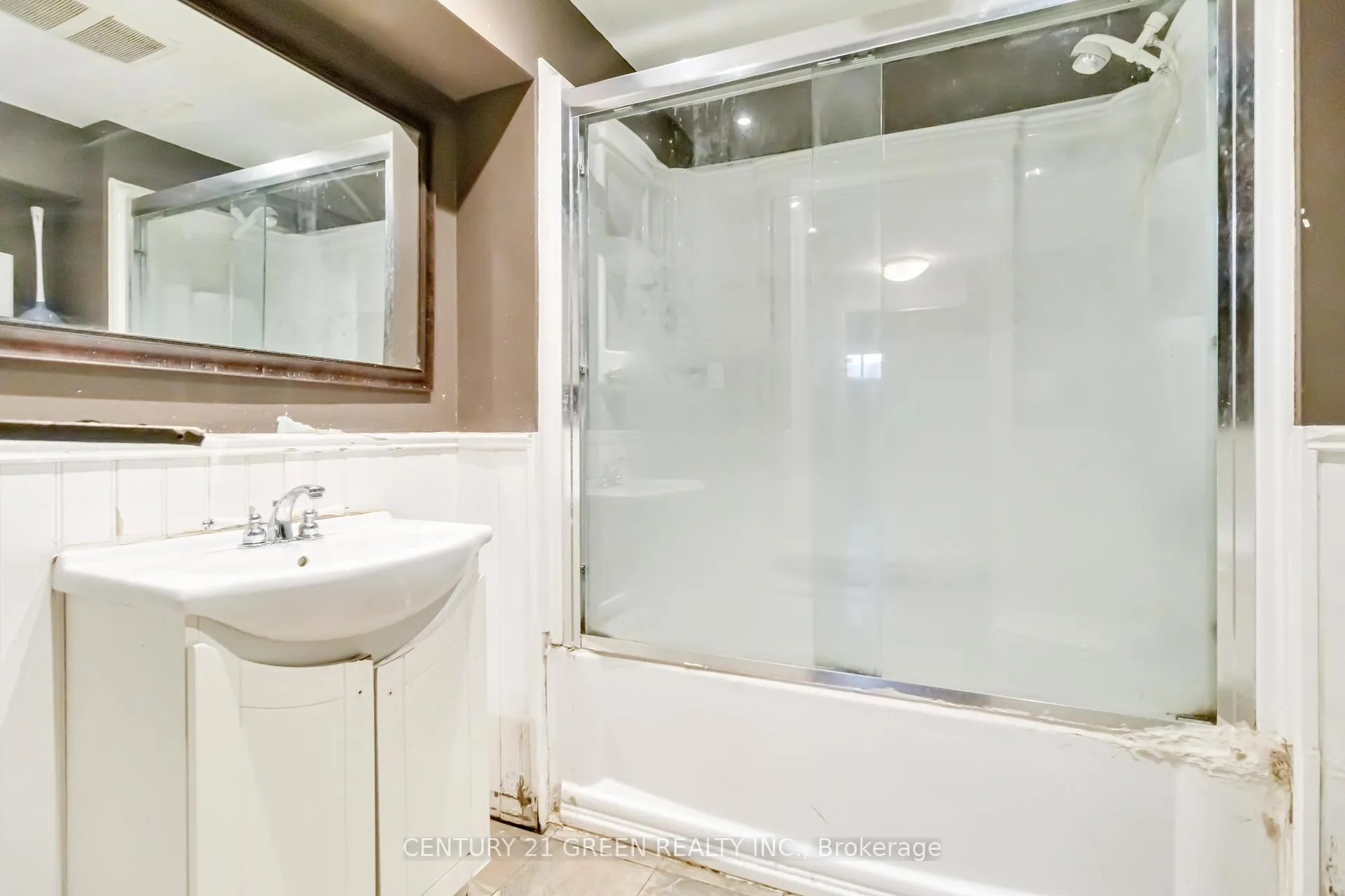Photo 28 of 26 Milford Crescent, Brampton, Central Park — HOMEH