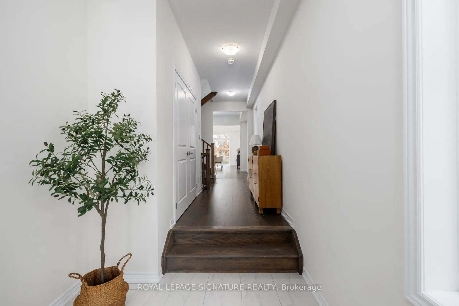 Photo 3 of 296 Broadacre Drive, Kitchener — HOMEH