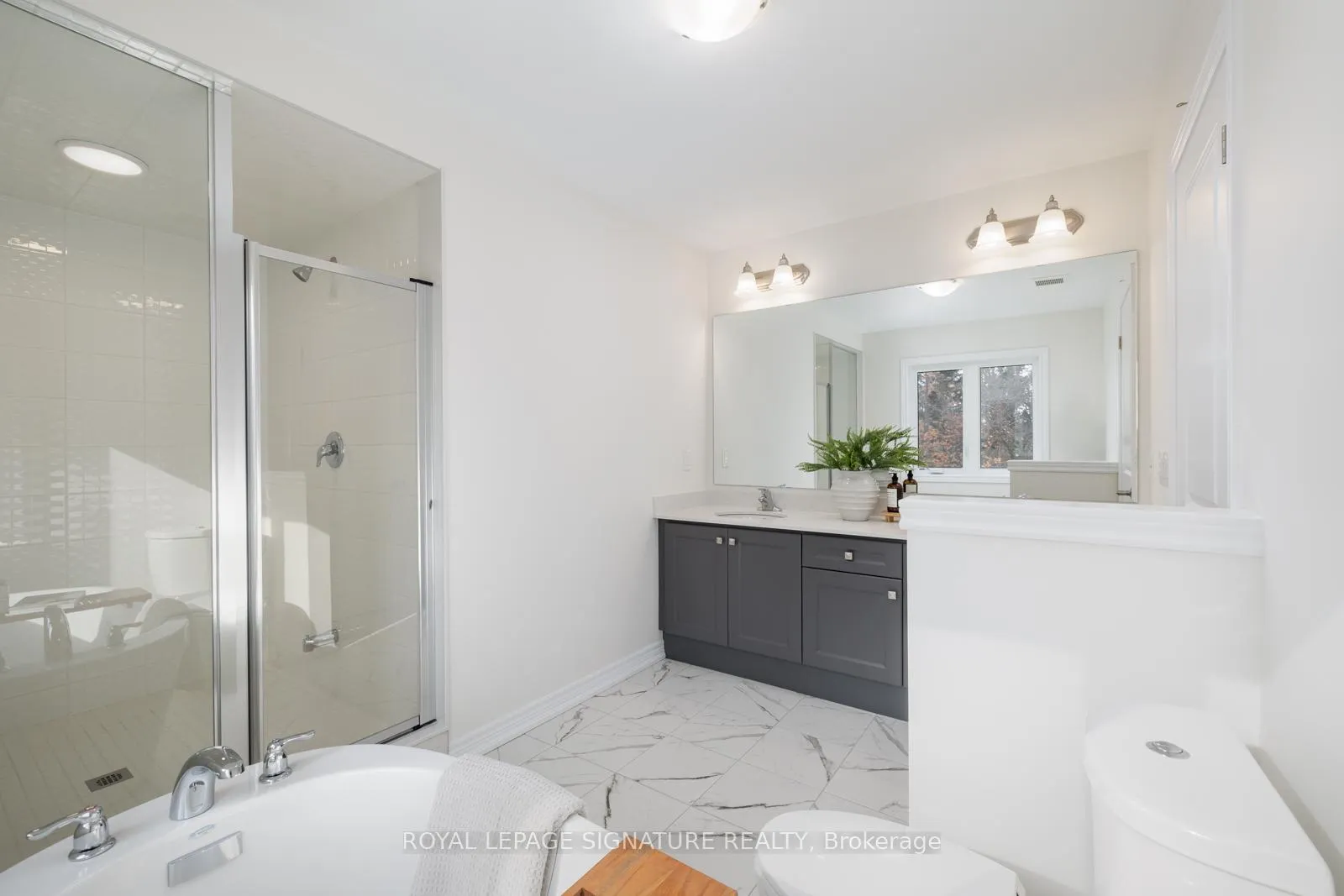 Photo 20 of 296 Broadacre Drive, Kitchener — HOMEH