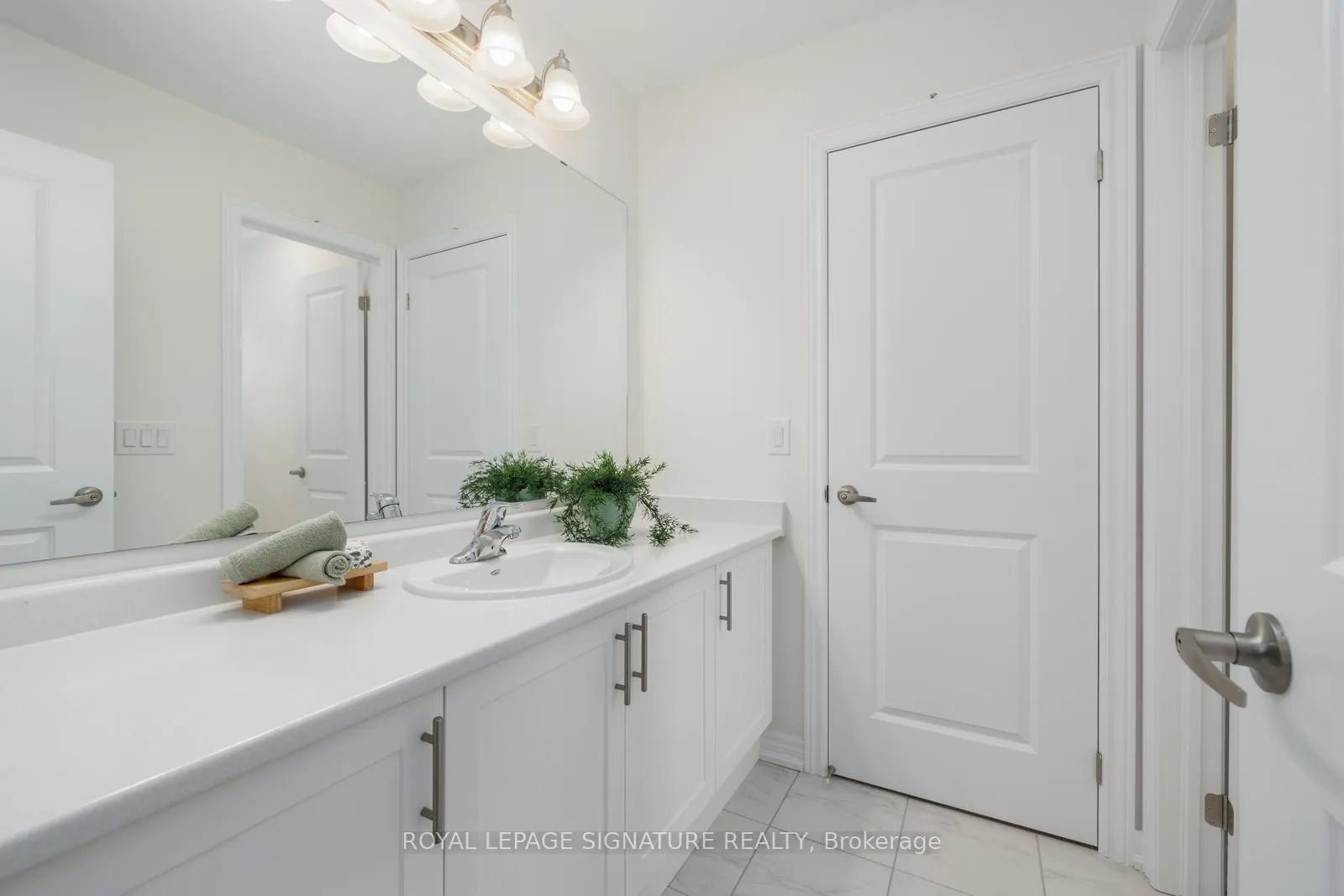 Photo 26 of 296 Broadacre Drive, Kitchener — HOMEH