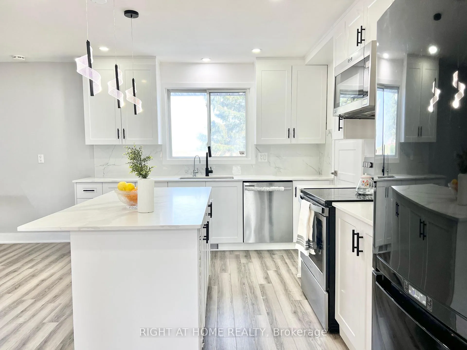 Photo 11 of 6181 Malakoff Road, Ottawa, Rideau Twp South To Roger Stevens Drive — HOMEH