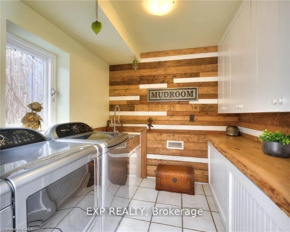Photo 5 of 5794 Tenth Line, Erin, Rural Erin — HOMEH