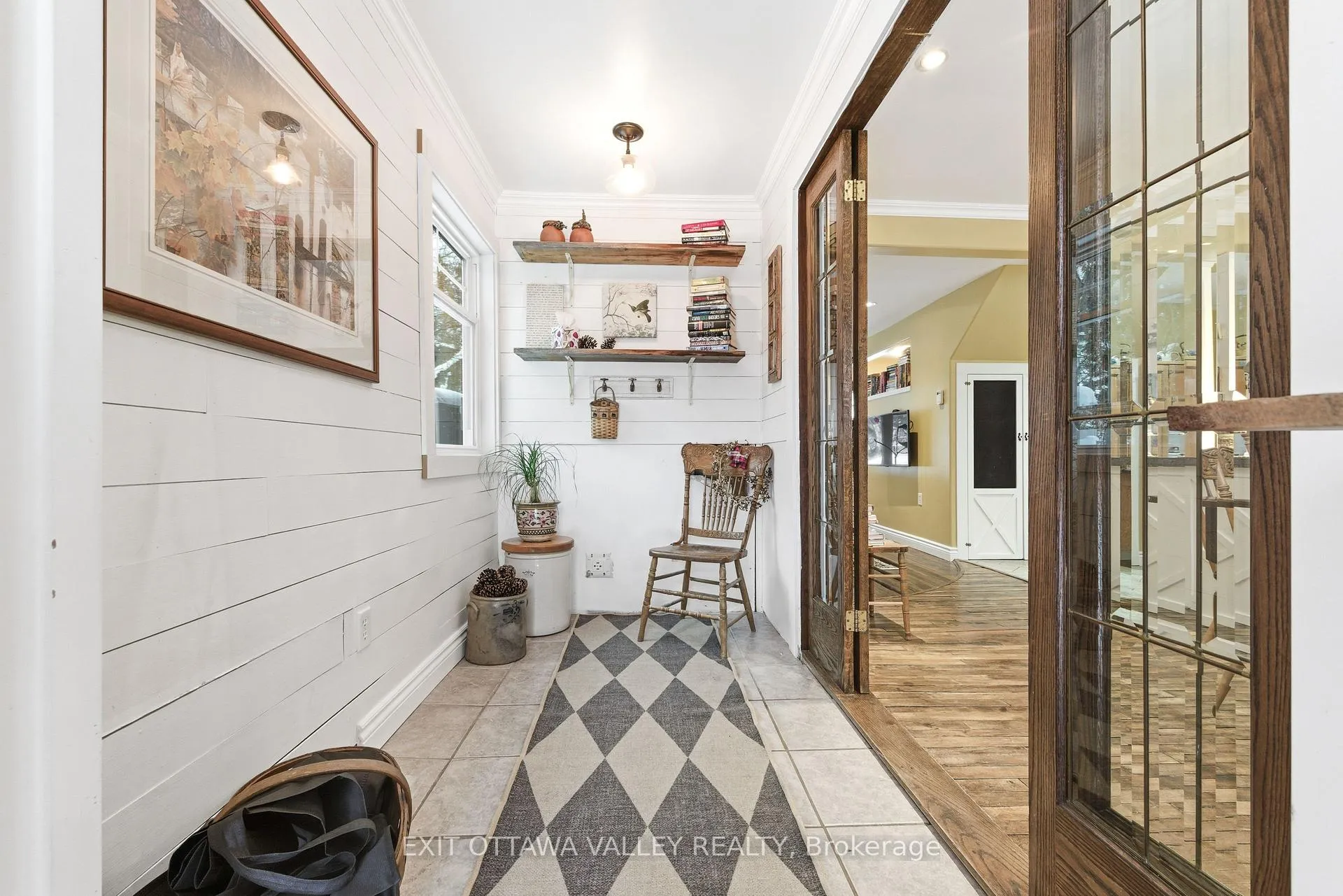 Photo 3 of 15 Spruce Crescent, Deep River — HOMEH
