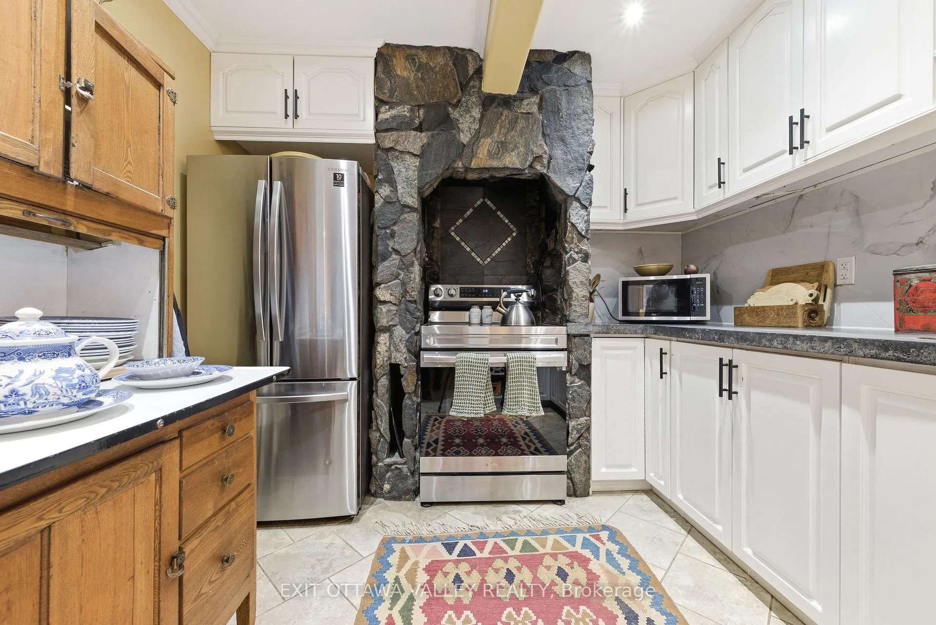 Photo 9 of 15 Spruce Crescent, Deep River — HOMEH