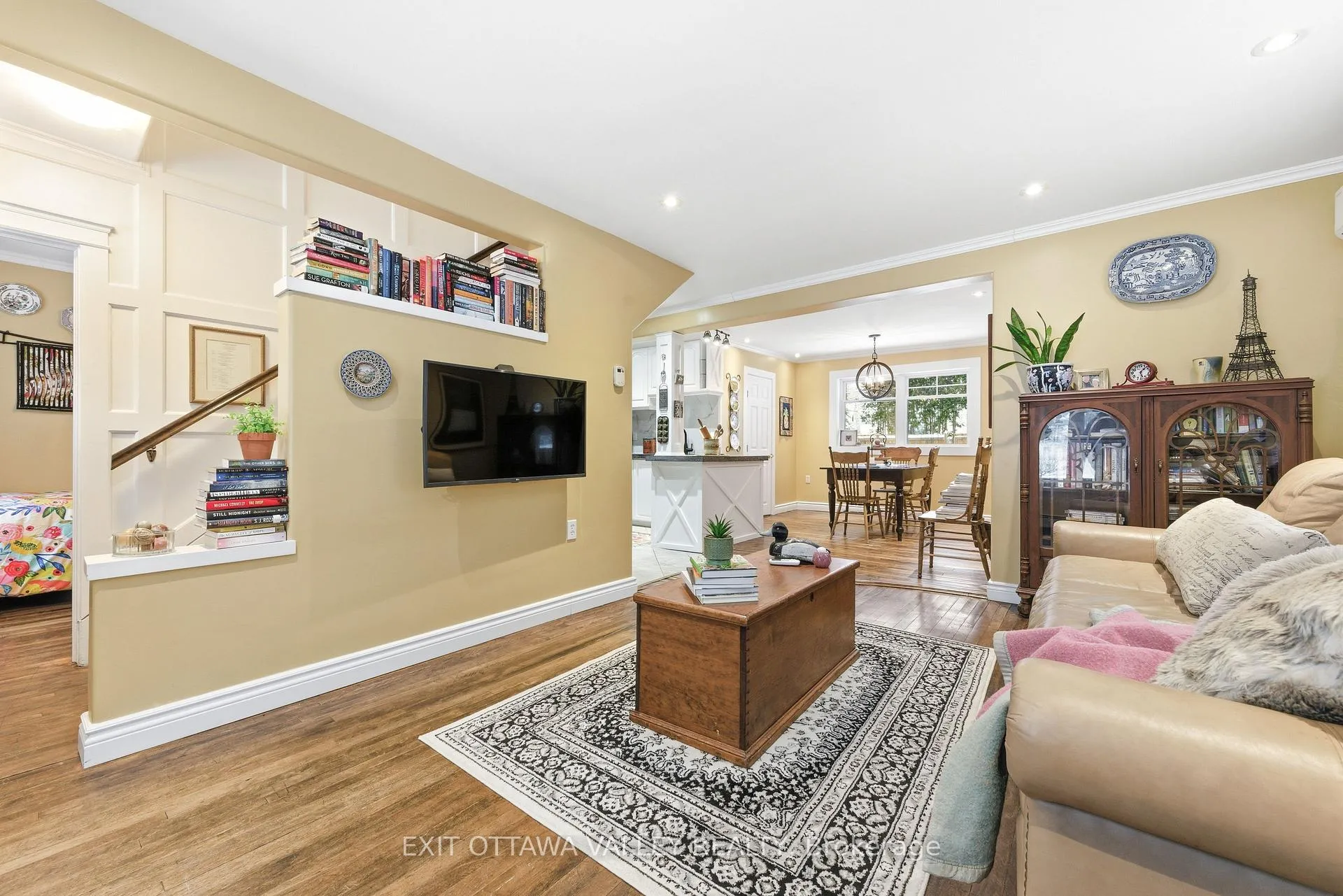 Photo 14 of 15 Spruce Crescent, Deep River — HOMEH
