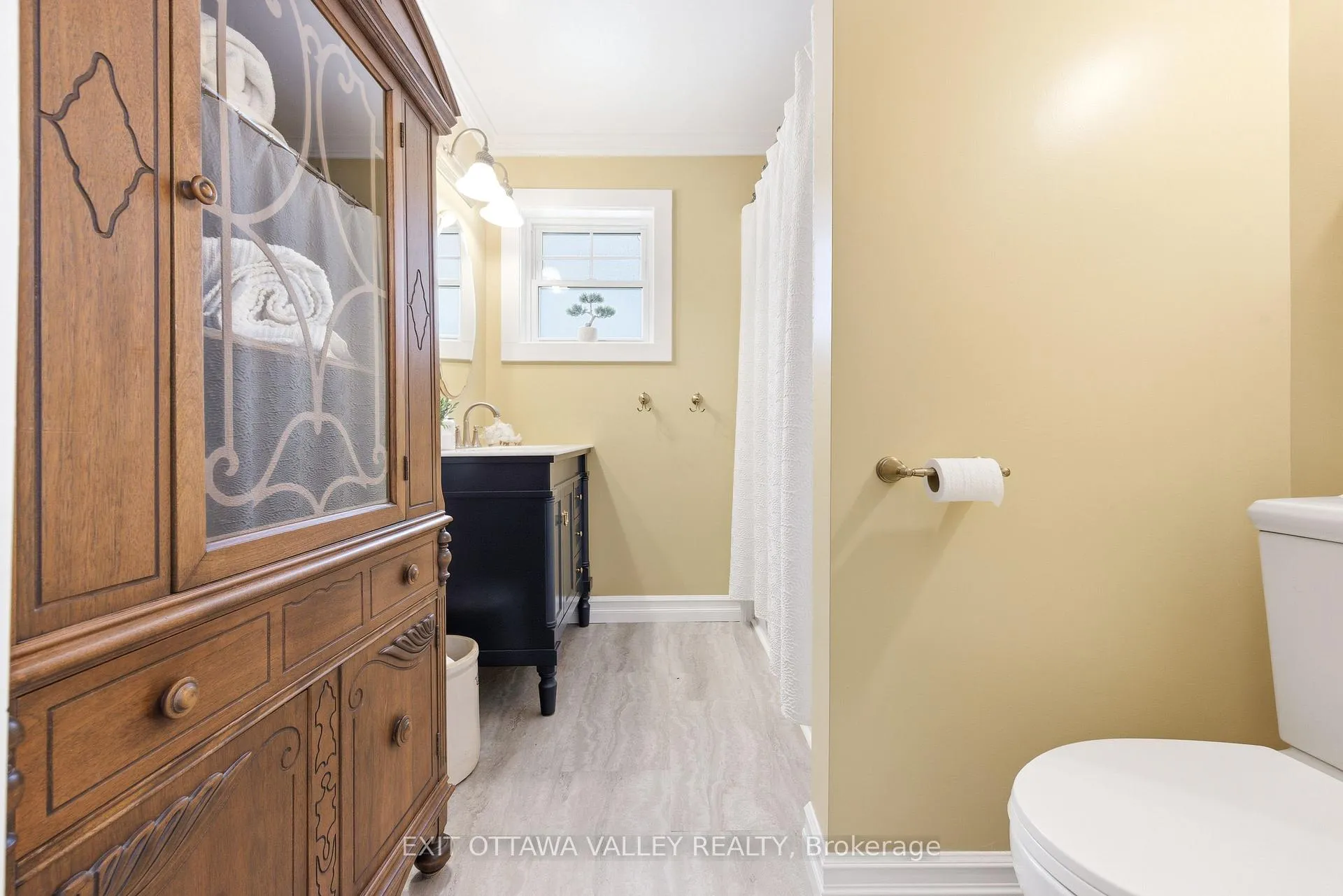 Photo 18 of 15 Spruce Crescent, Deep River — HOMEH