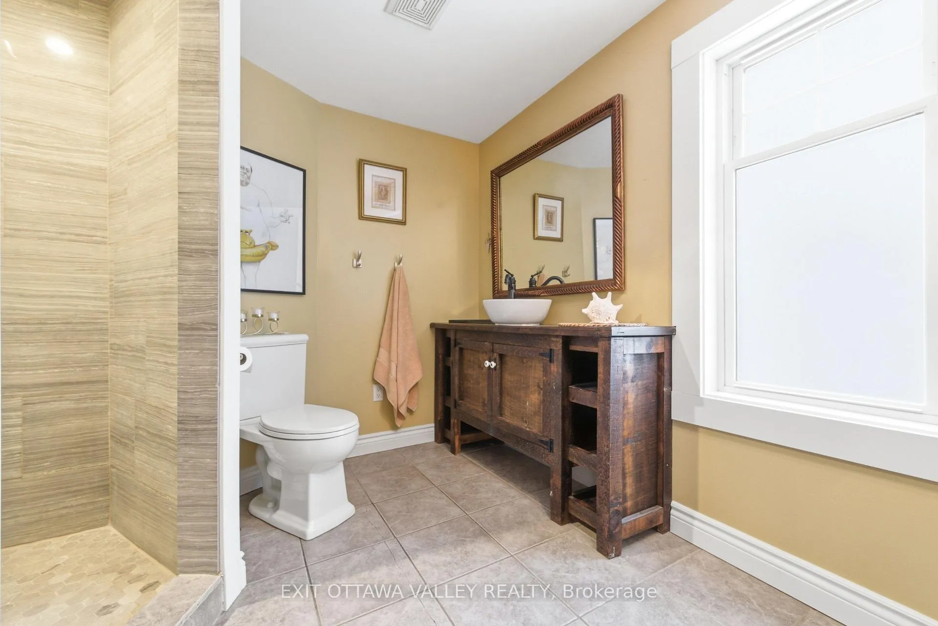Photo 26 of 15 Spruce Crescent, Deep River — HOMEH